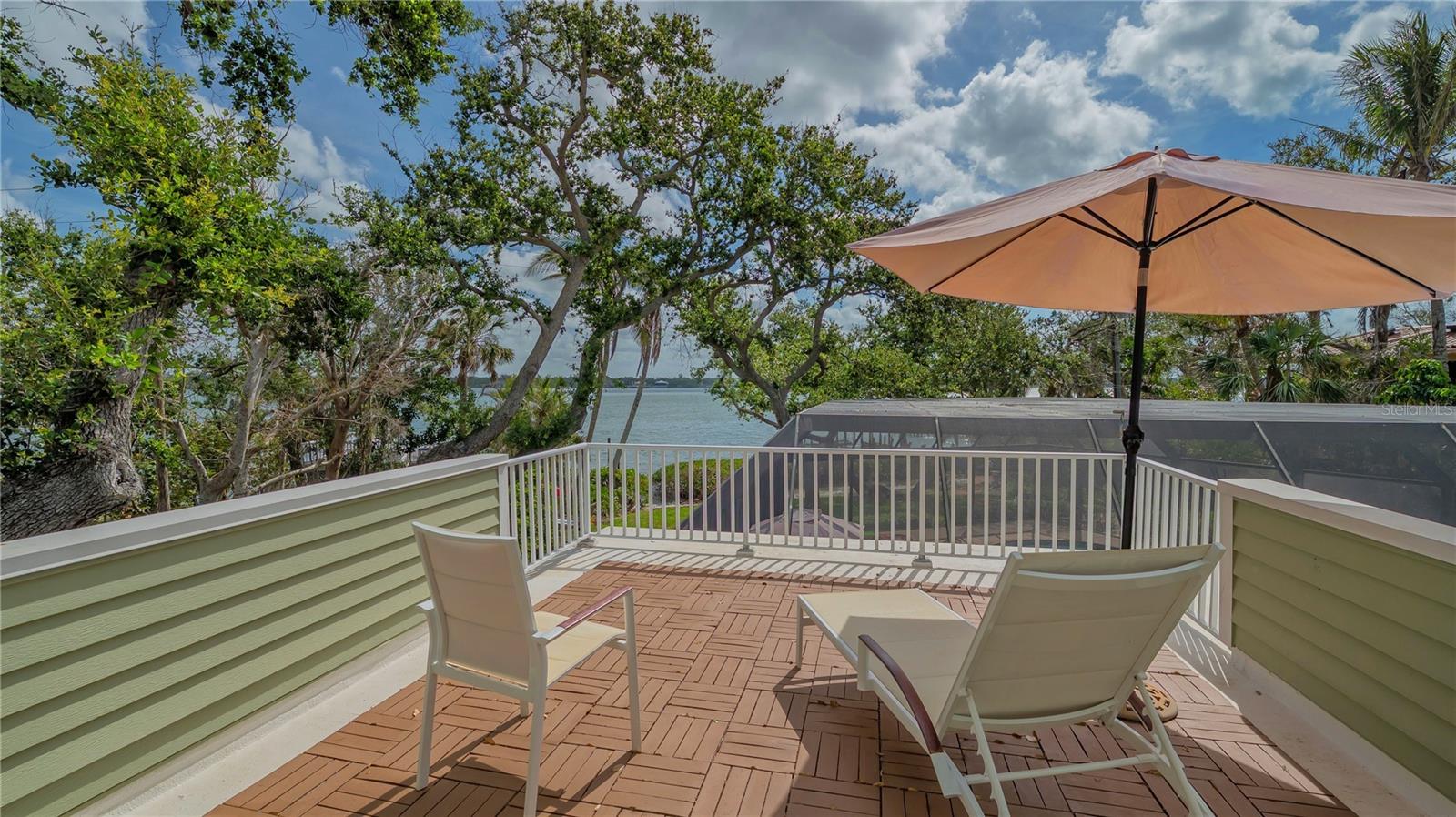 Listing photo id 38 for 1042 Casey Key Road