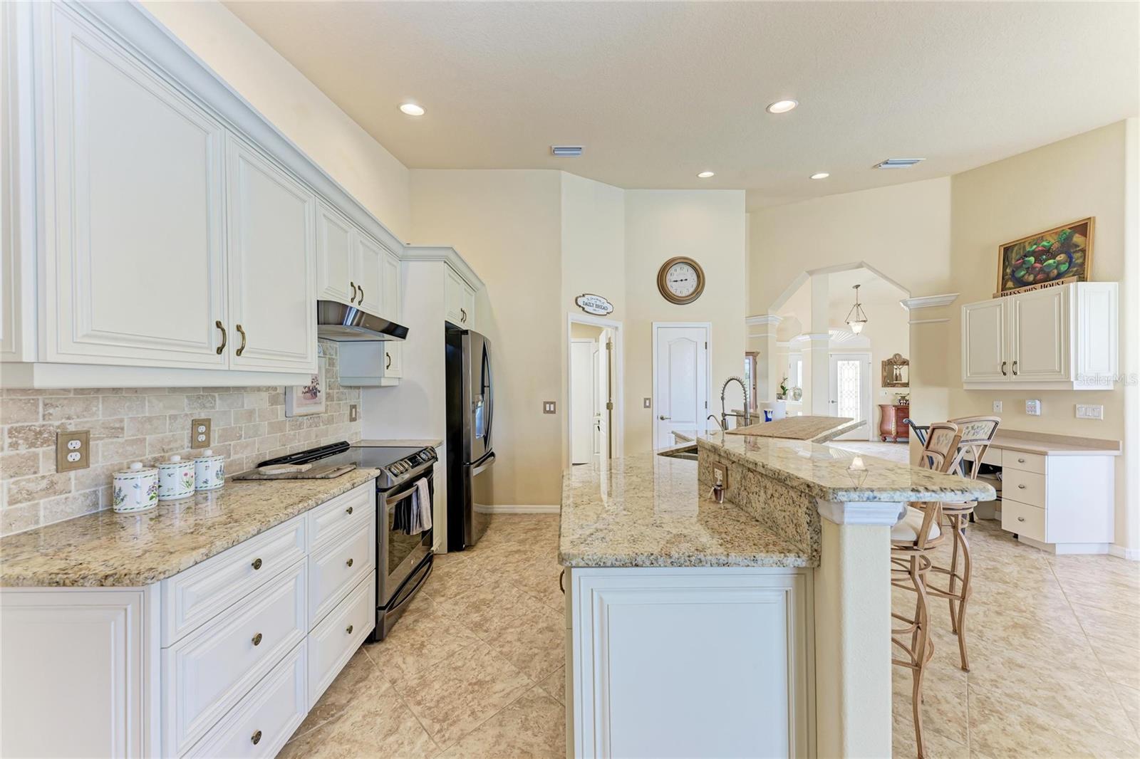 Image 25 of 54 For 3297 Polka Street