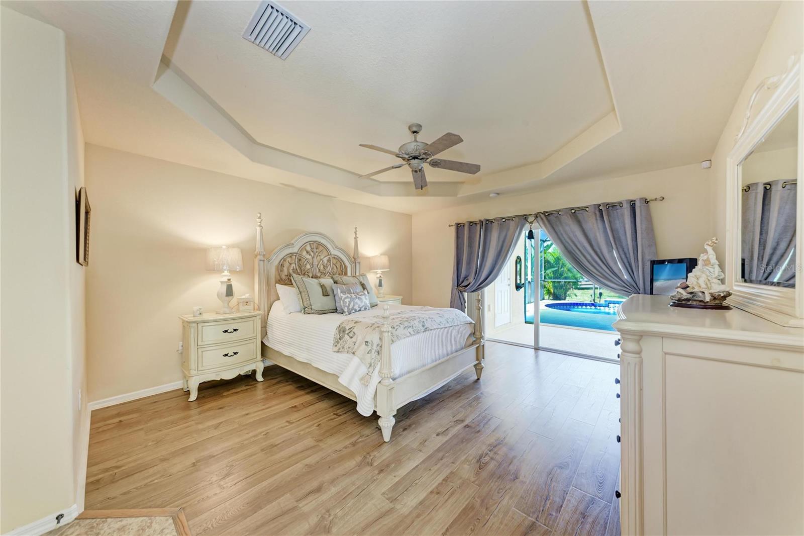 Image 33 of 54 For 3297 Polka Street