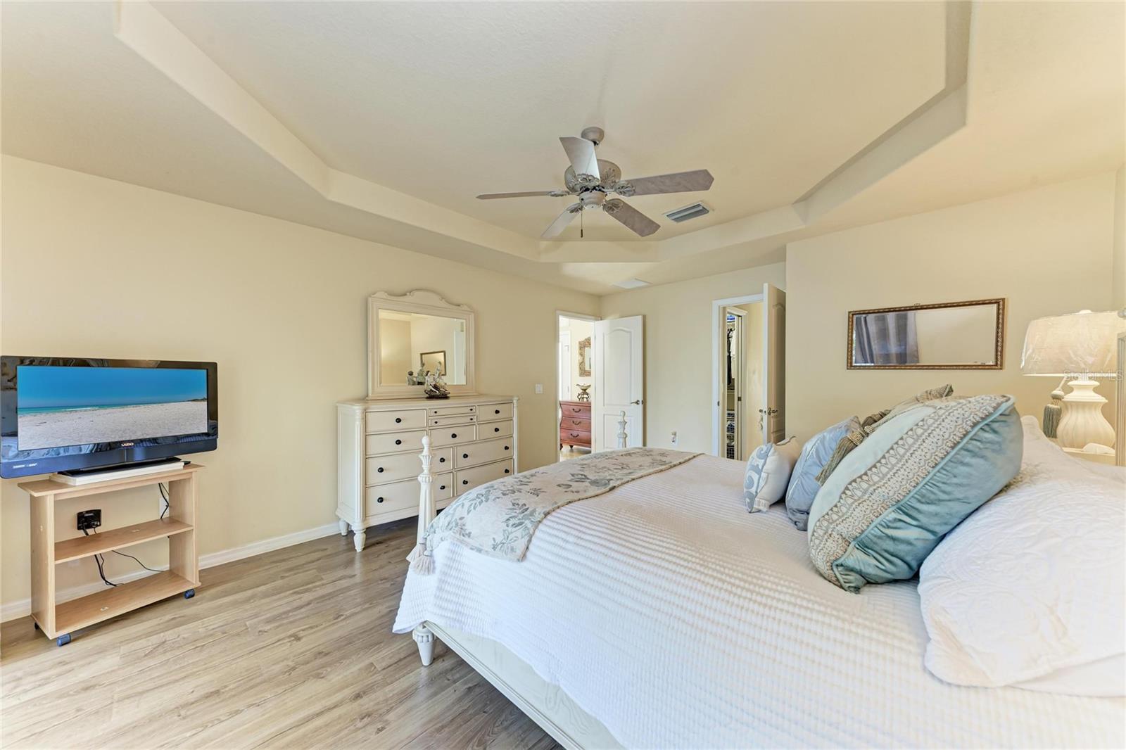 Image 34 of 54 For 3297 Polka Street