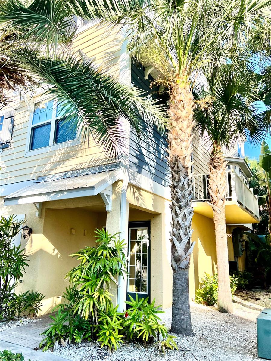 Image 2 of 31 For 6012 Anchorage Way S