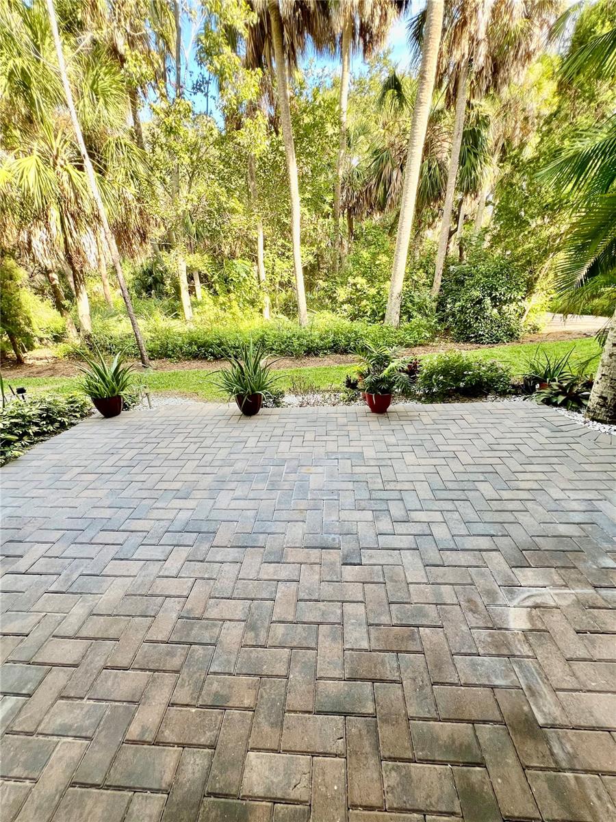 Image 26 of 31 For 6012 Anchorage Way S