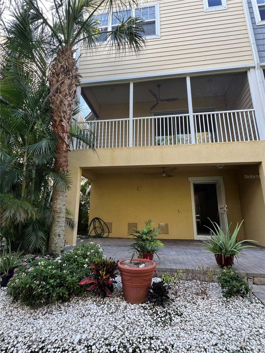 Image 29 of 31 For 6012 Anchorage Way S