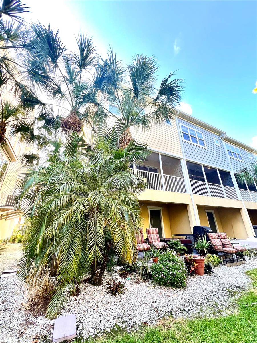 Image 4 of 31 For 6012 Anchorage Way S