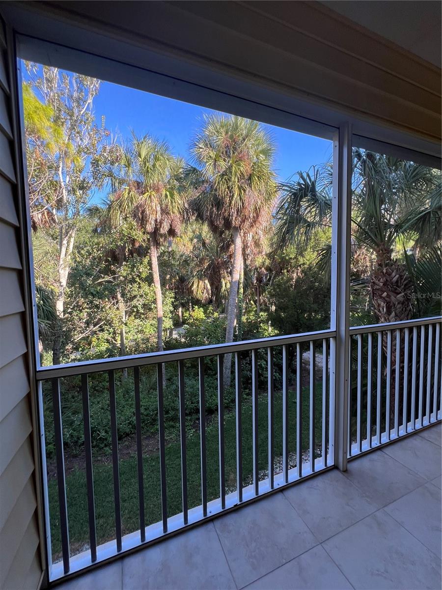 Image 5 of 31 For 6012 Anchorage Way S