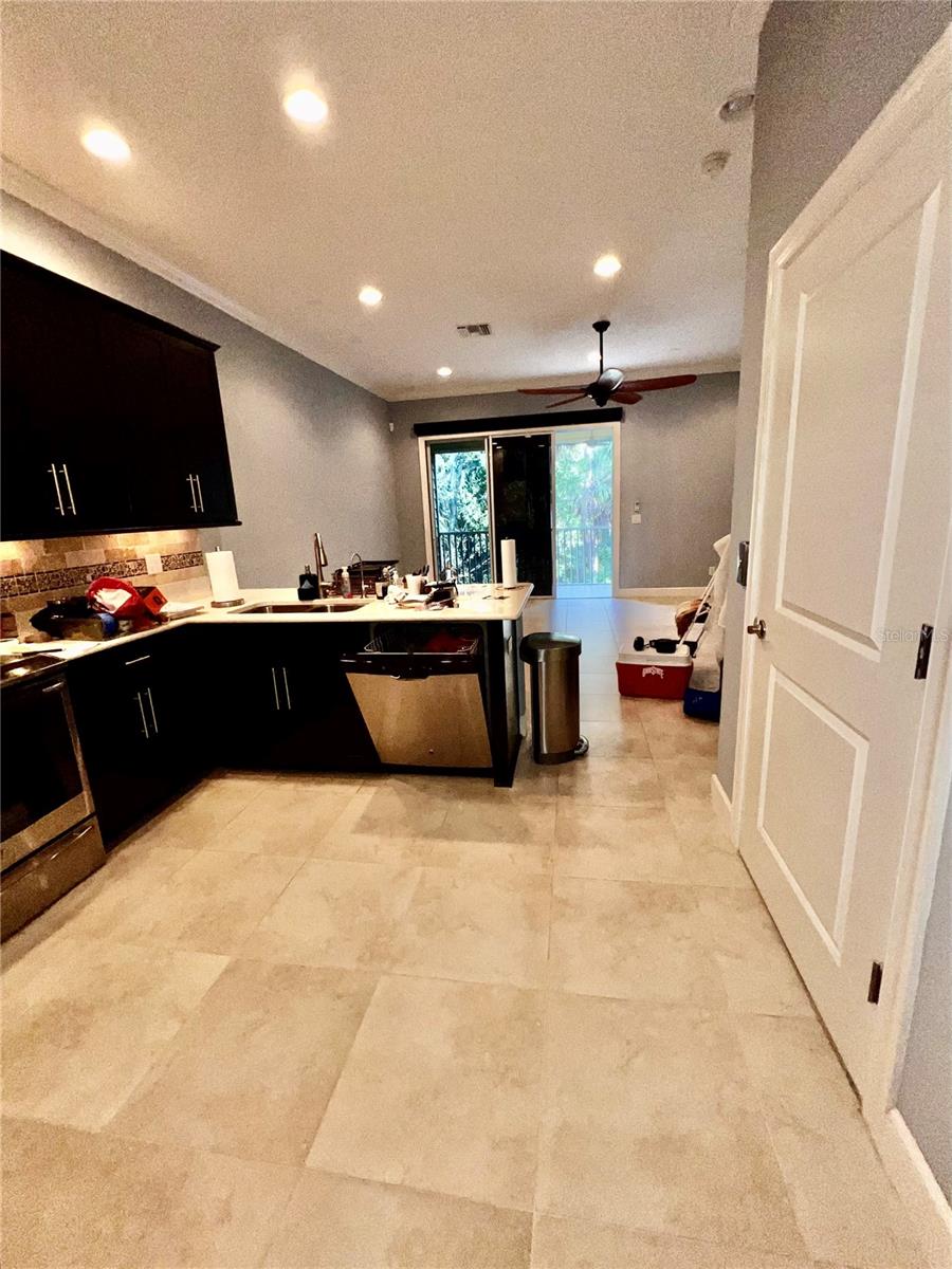 Image 7 of 31 For 6012 Anchorage Way S