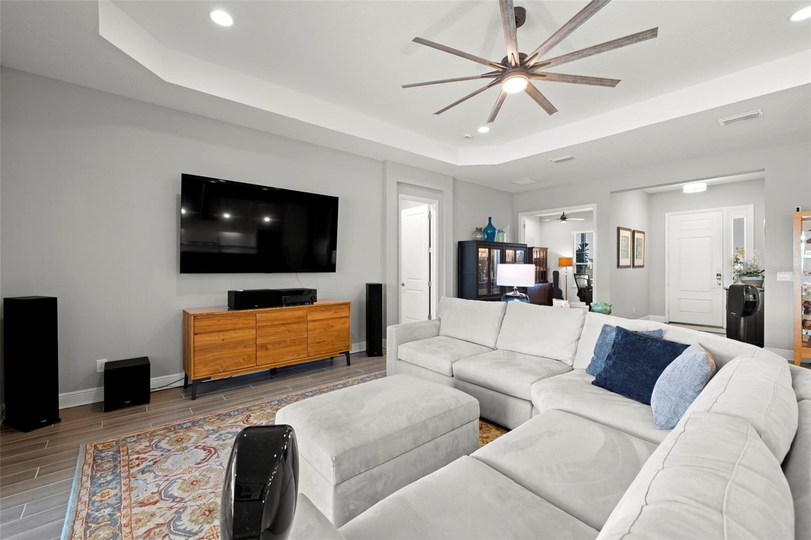 Image 13 of 87 For 14375 Skipping Stone Loop