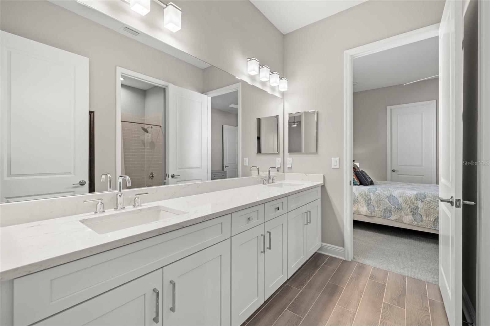 Image 37 of 87 For 14375 Skipping Stone Loop