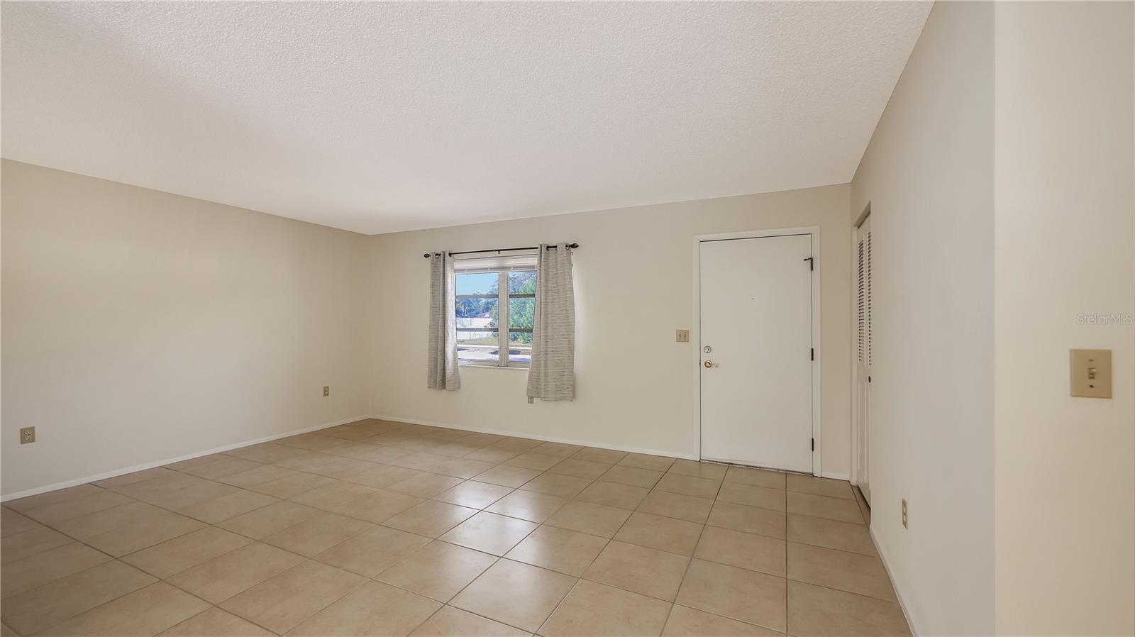 Image 7 of 30 For 2637 Java Plum Avenue