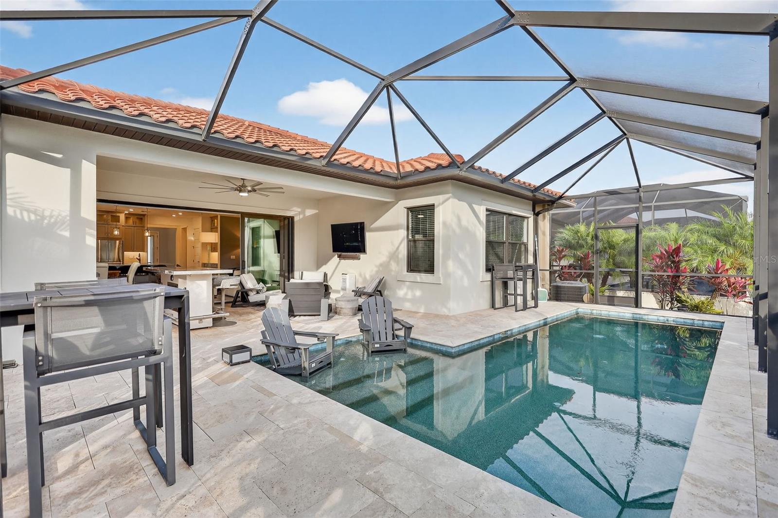 Image 2 of 74 For 2009 6th Street E