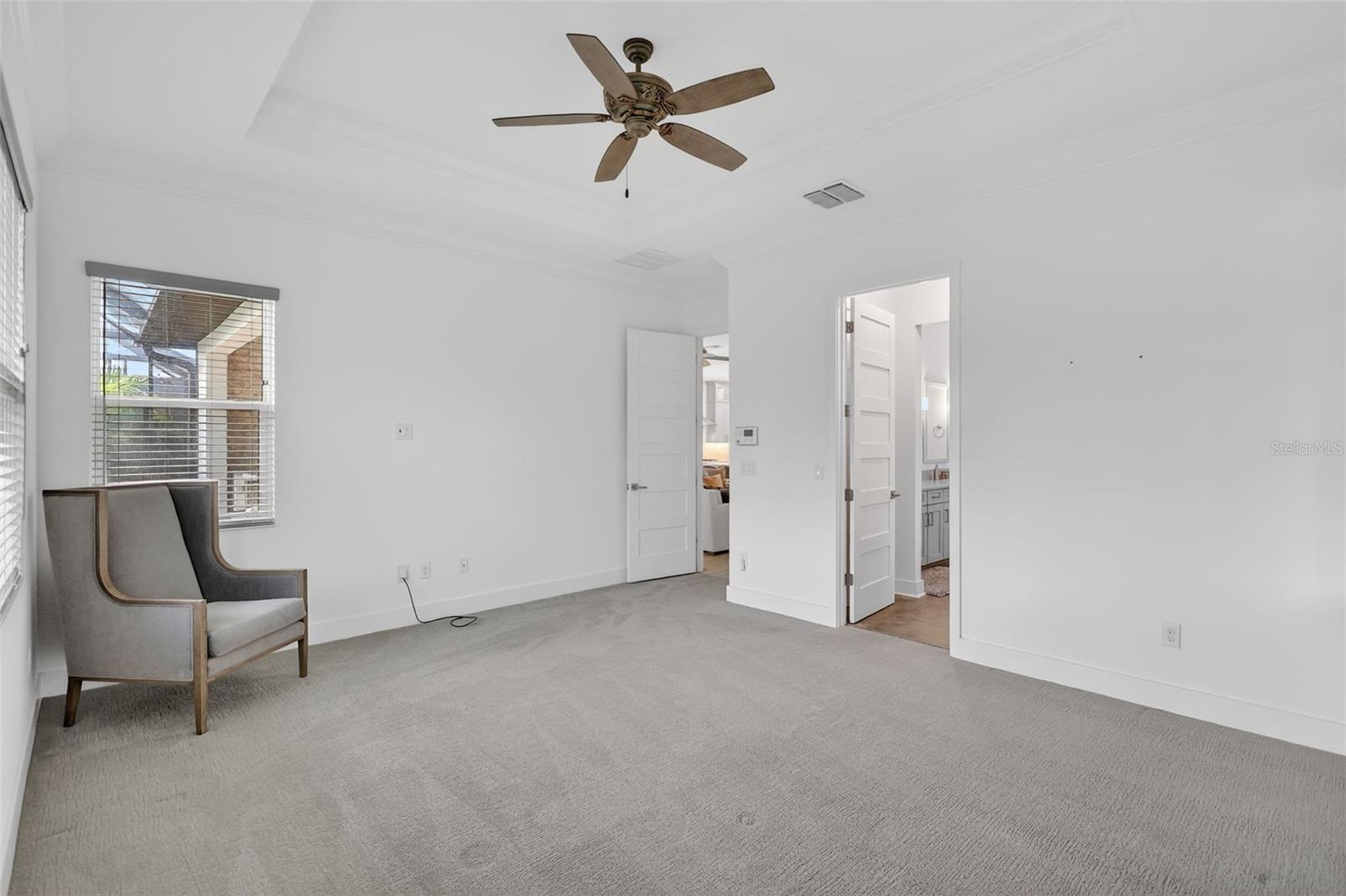 Image 32 of 74 For 2009 6th Street E