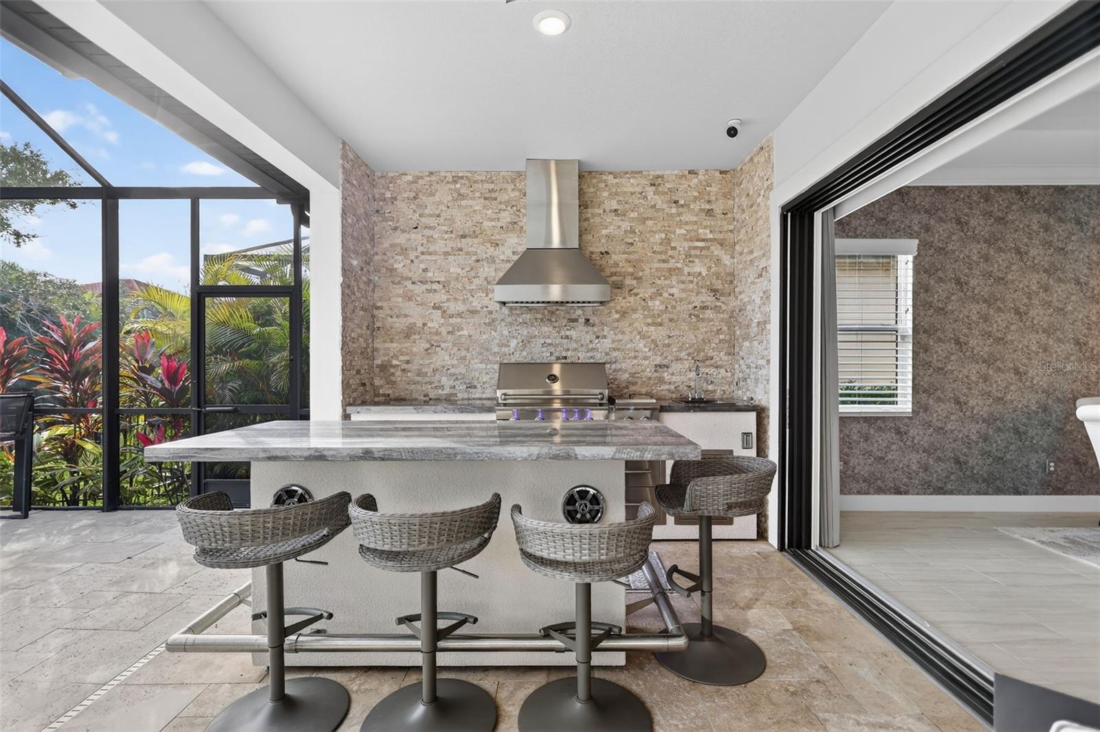 Image 44 of 74 For 2009 6th Street E