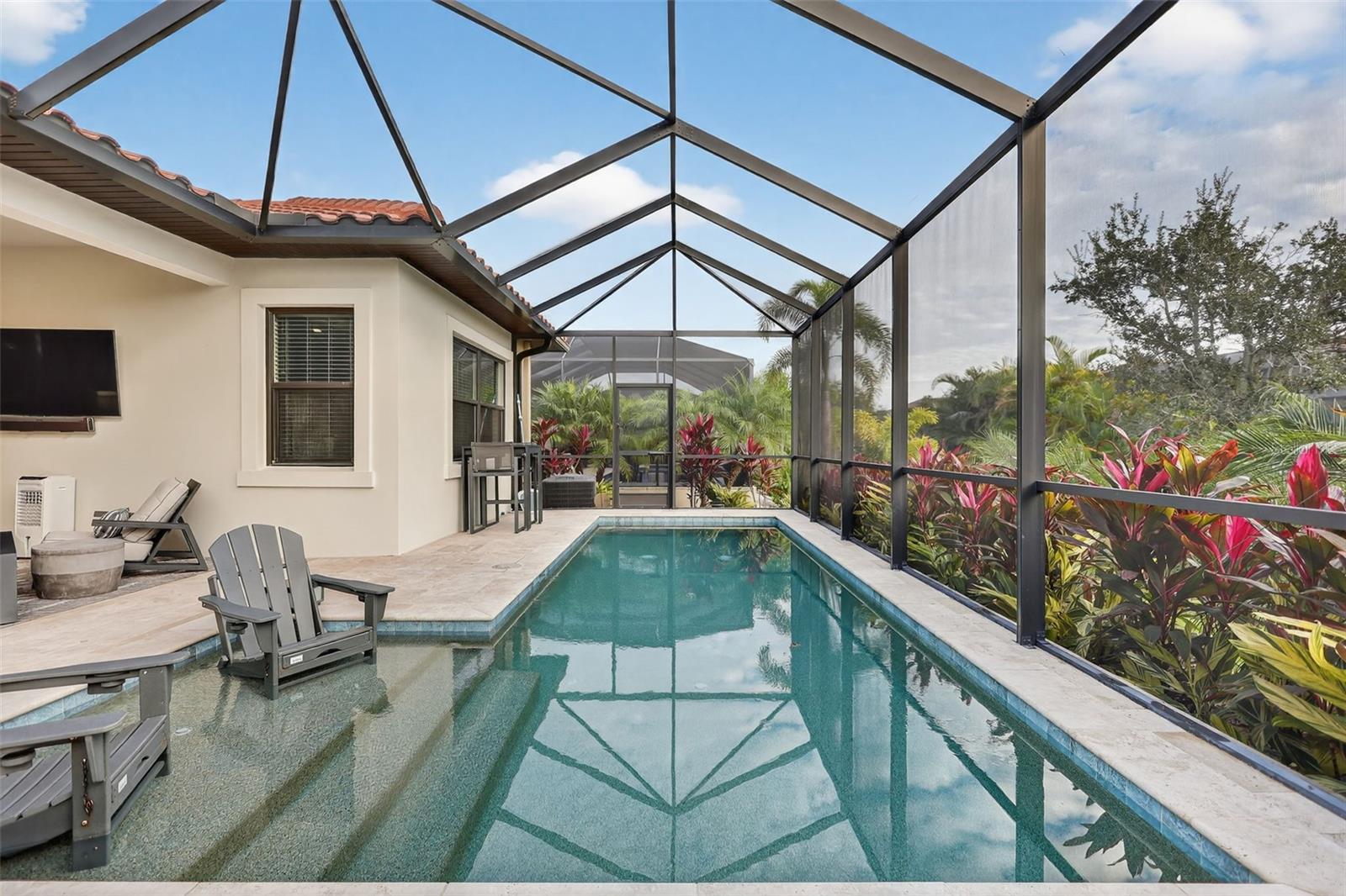 Image 46 of 74 For 2009 6th Street E