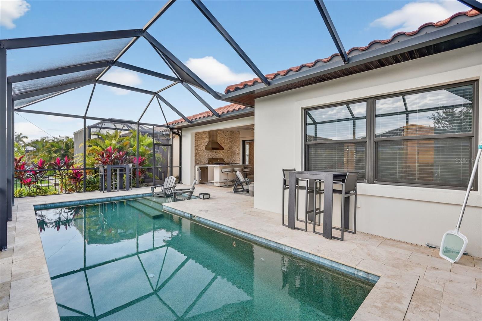 Image 47 of 74 For 2009 6th Street E