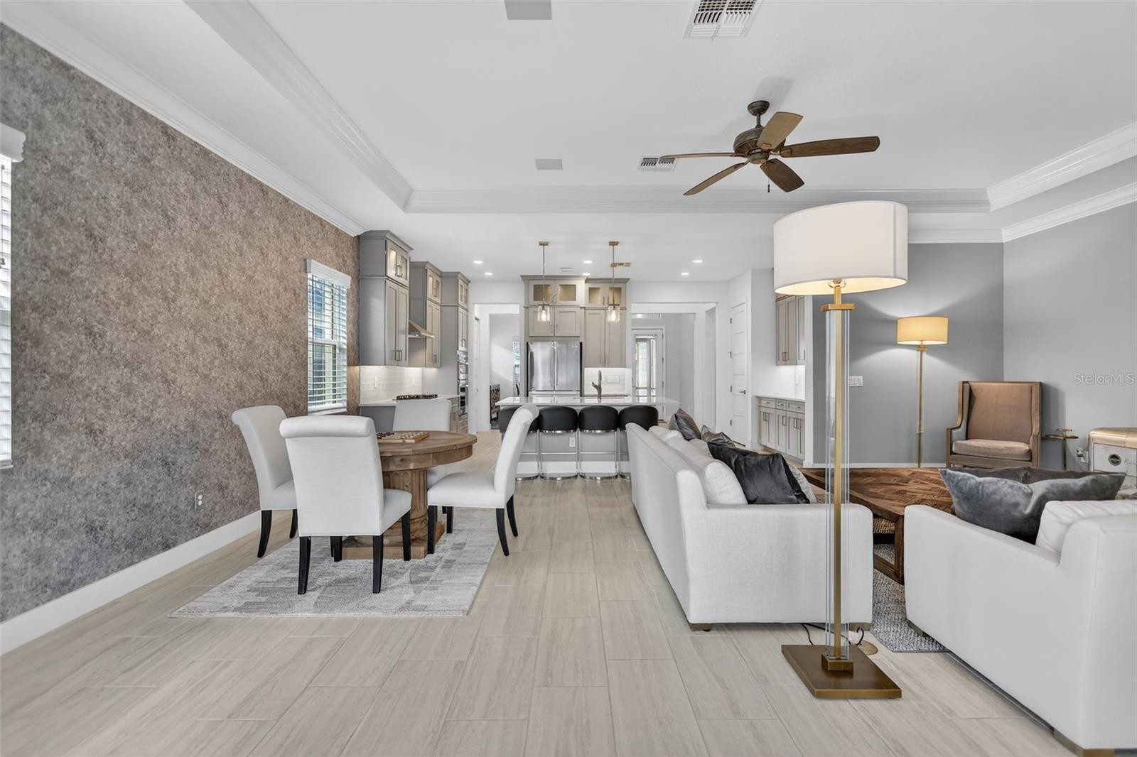 Image 5 of 74 For 2009 6th Street E