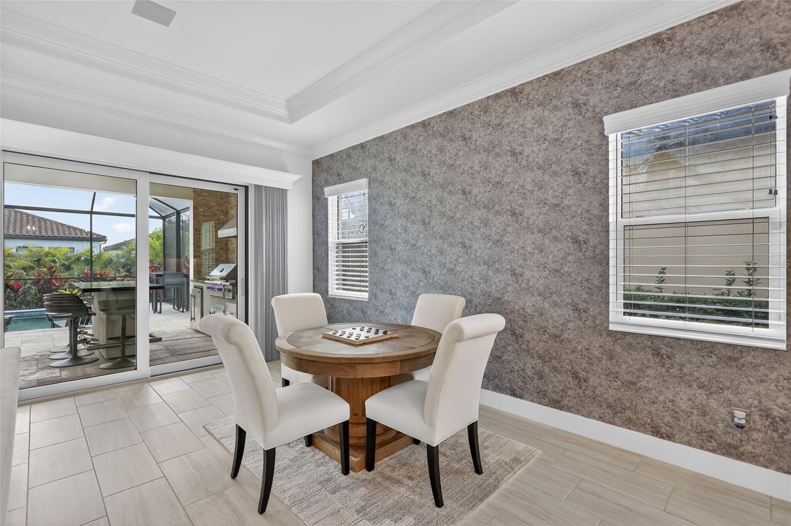 Image 8 of 74 For 2009 6th Street E