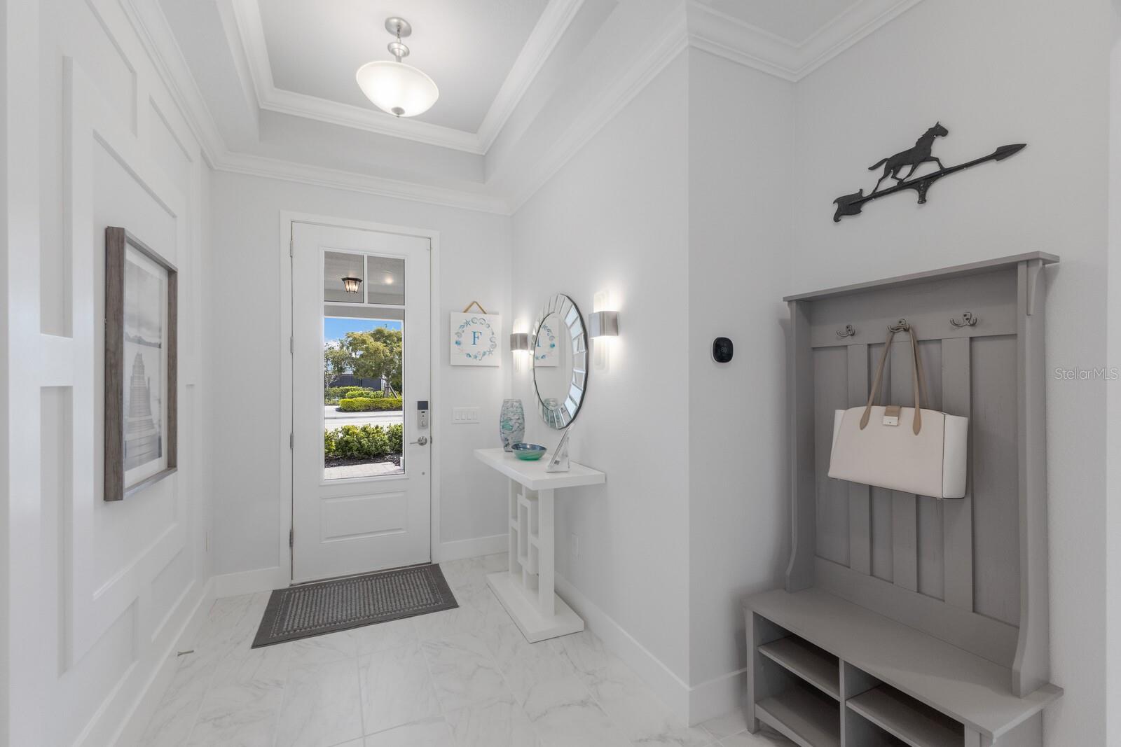 Image 13 of 100 For 5557 Long Shore Loop