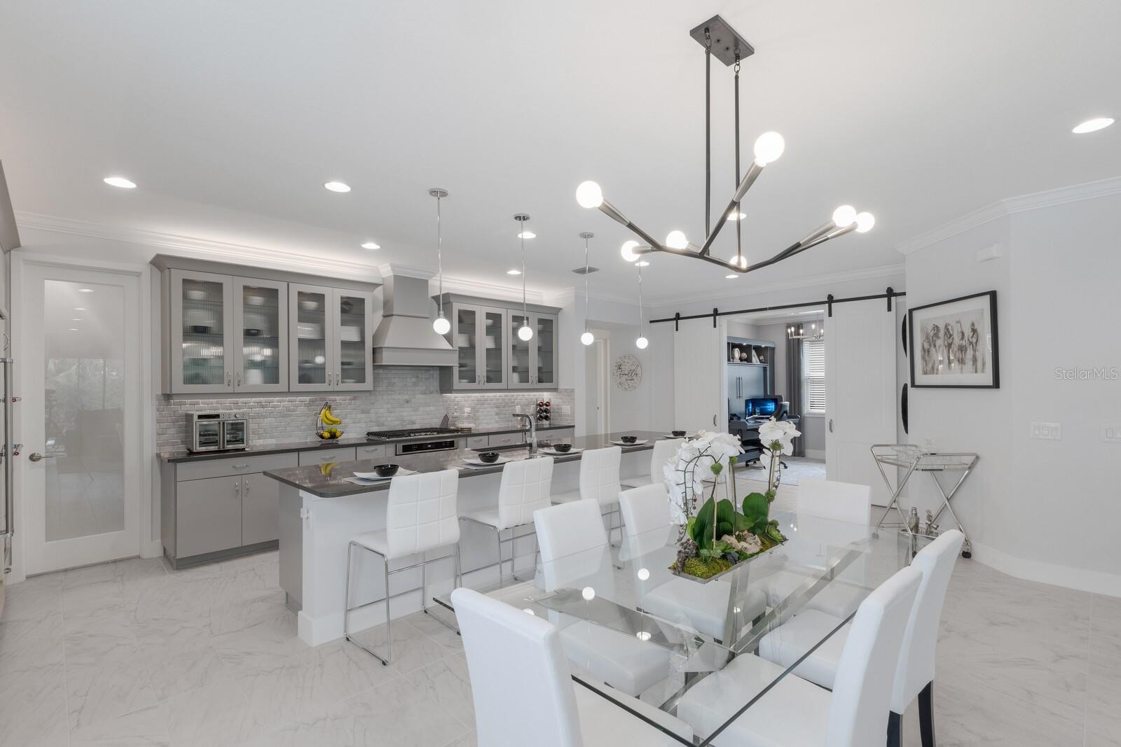 Image 18 of 100 For 5557 Long Shore Loop