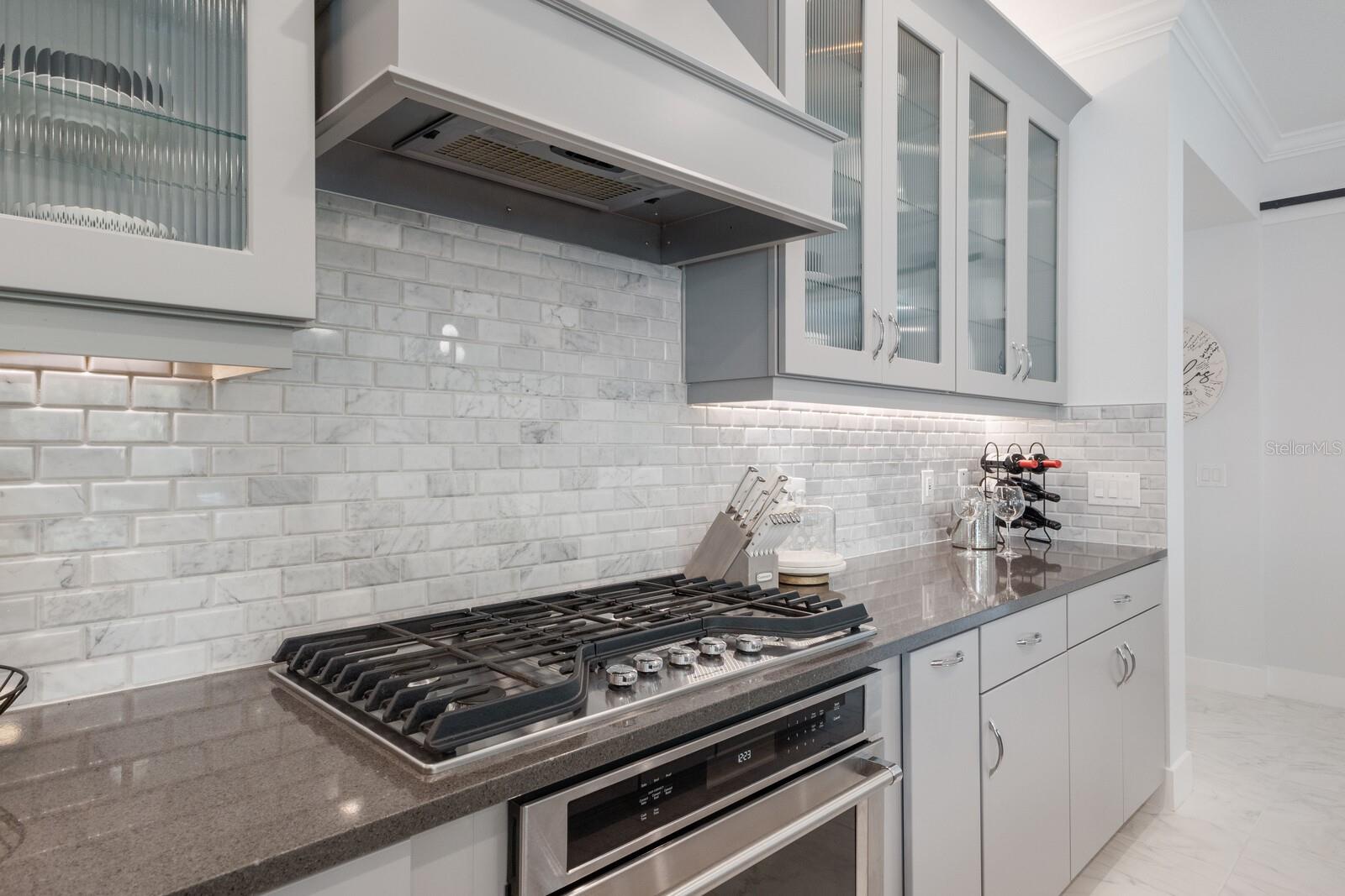 Image 22 of 100 For 5557 Long Shore Loop