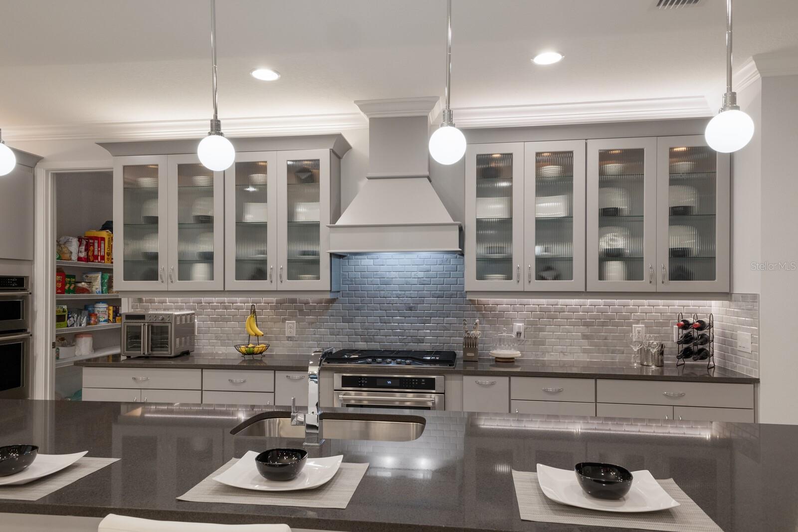 Image 60 of 100 For 5557 Long Shore Loop