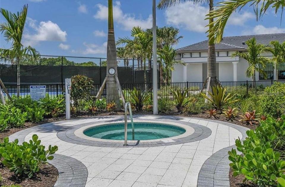 Image 88 of 100 For 5557 Long Shore Loop