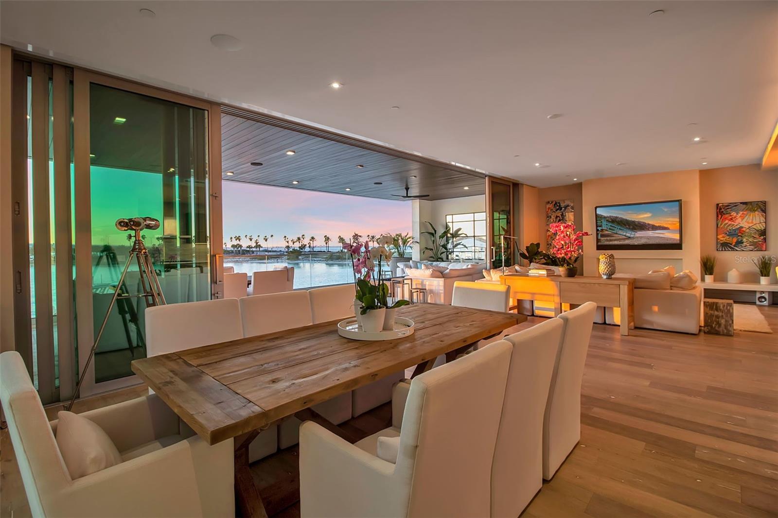 Image 38 of 70 For 188 Golden Gate Point 101