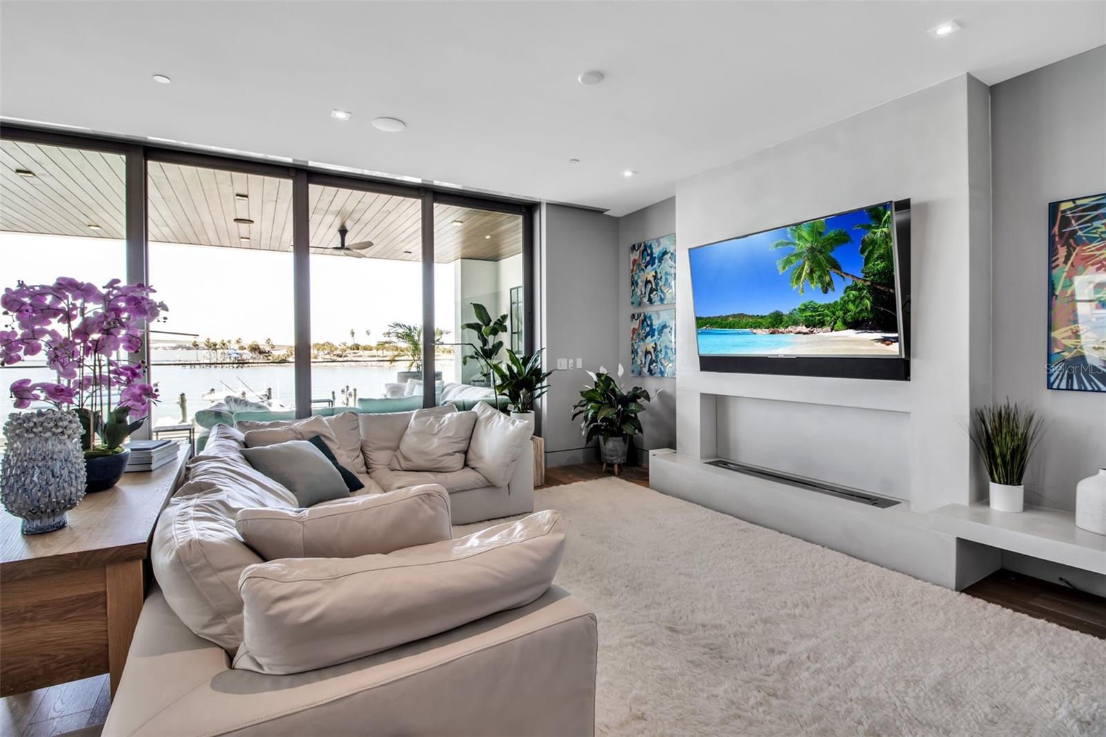 Image 41 of 70 For 188 Golden Gate Point 101