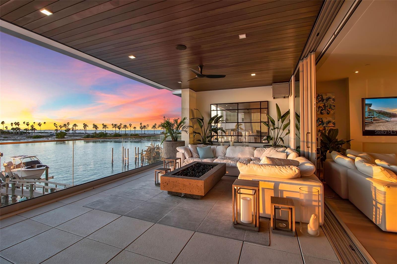 Image 48 of 70 For 188 Golden Gate Point 101