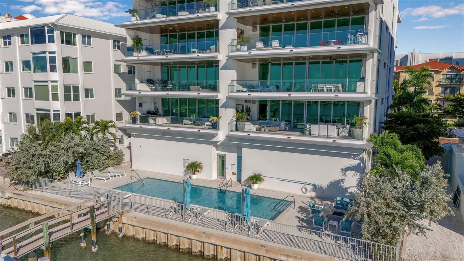 Image 58 of 70 For 188 Golden Gate Point 101