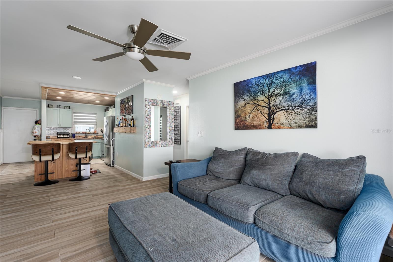 Image 7 of 23 For 2115 9th Avenue W 6d