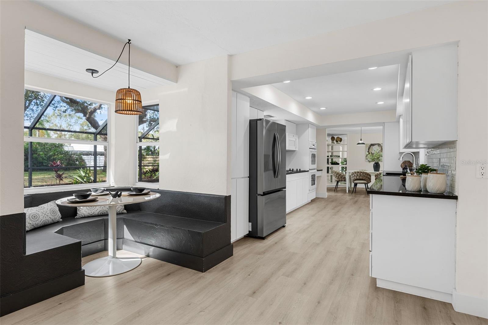 Image 11 of 62 For 1868 Riviera Circle