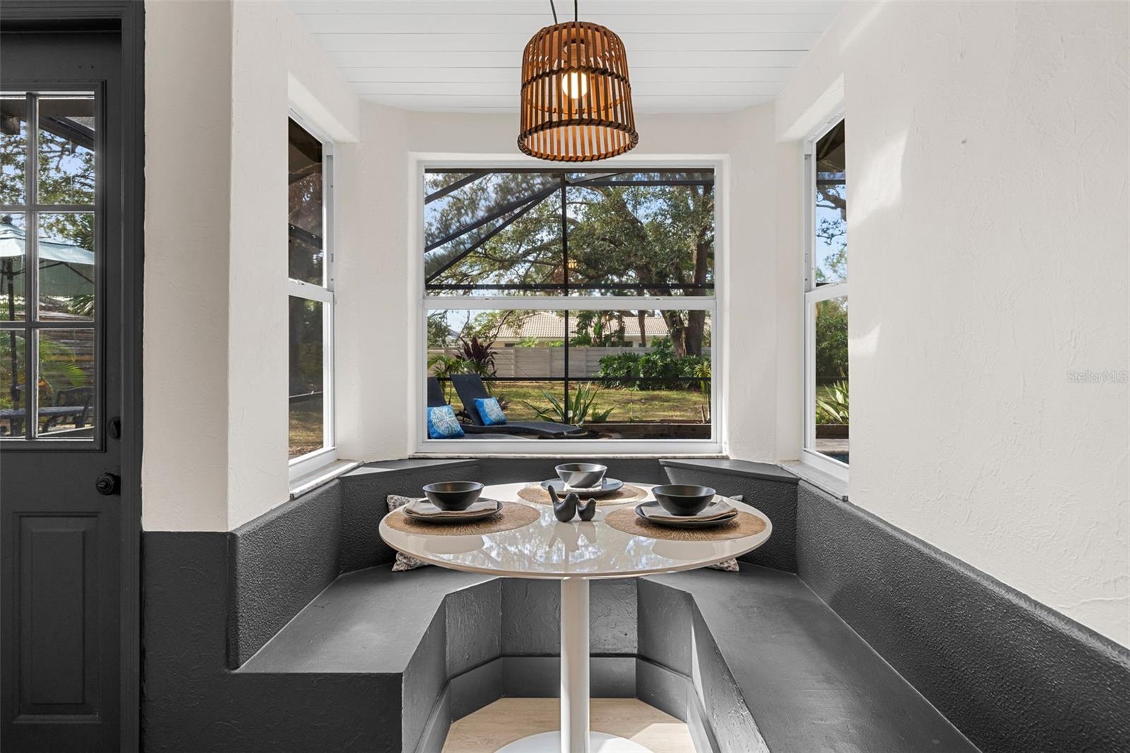 Image 14 of 62 For 1868 Riviera Circle