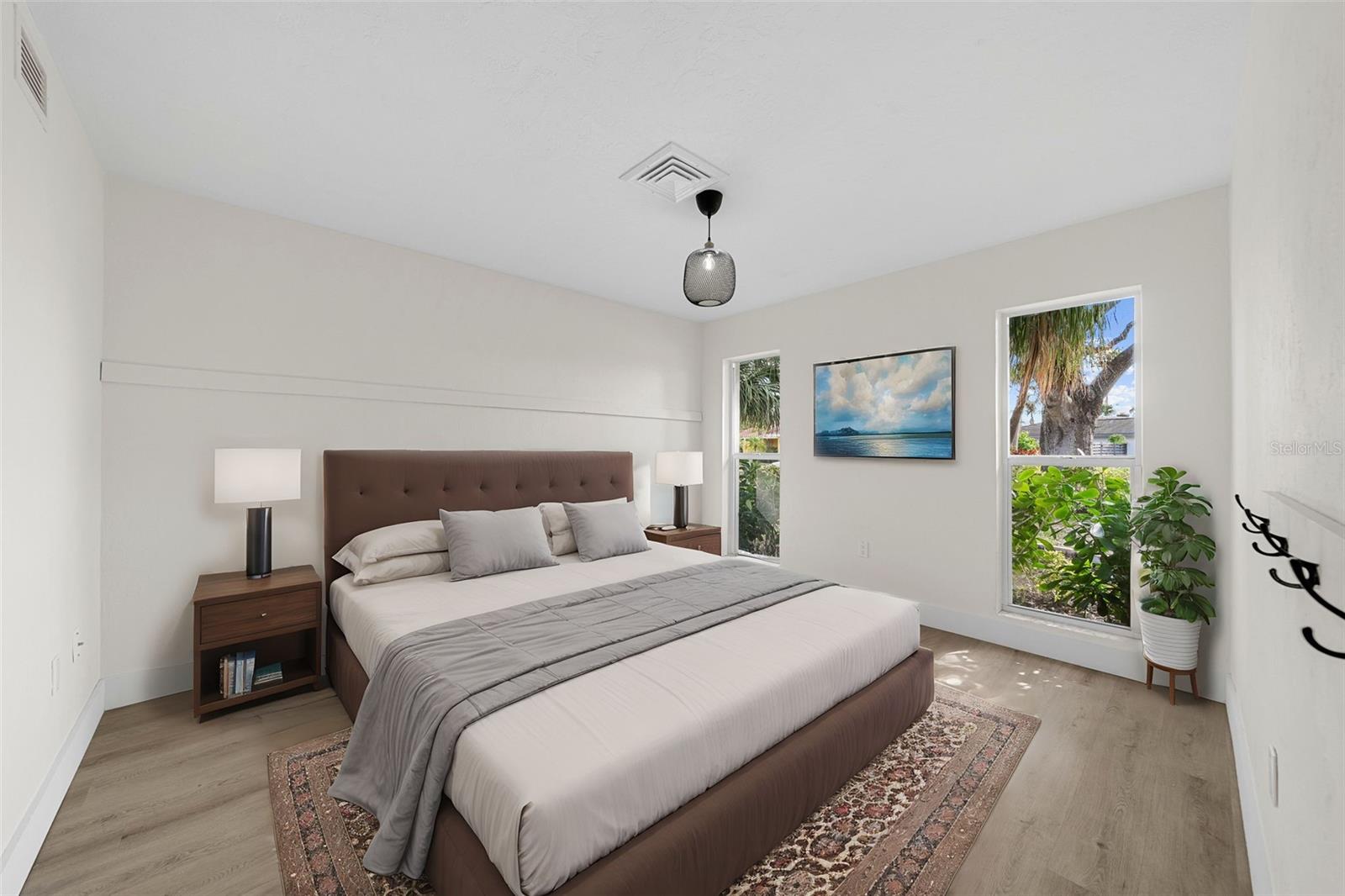 Image 36 of 62 For 1868 Riviera Circle