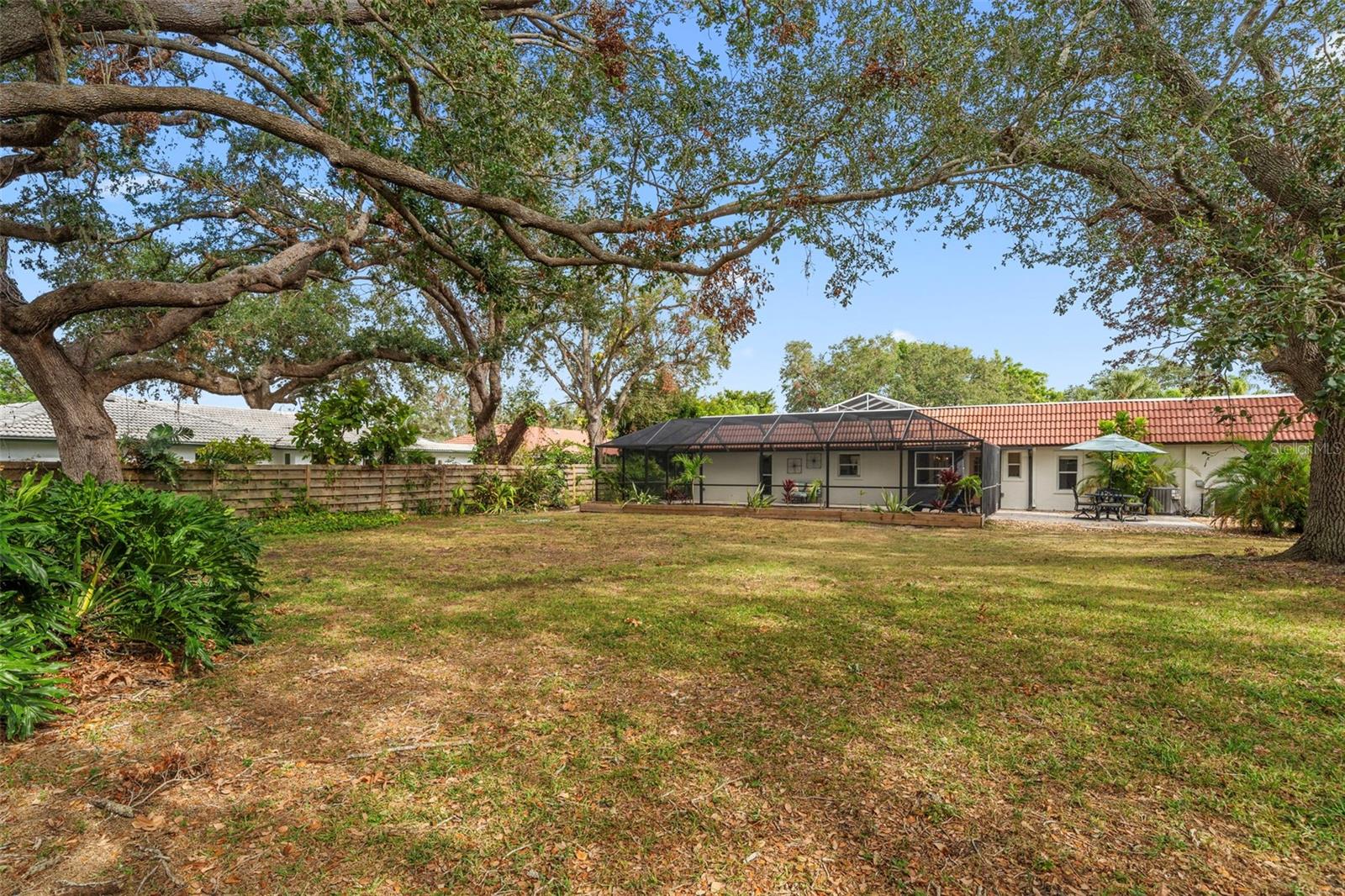 Image 53 of 62 For 1868 Riviera Circle