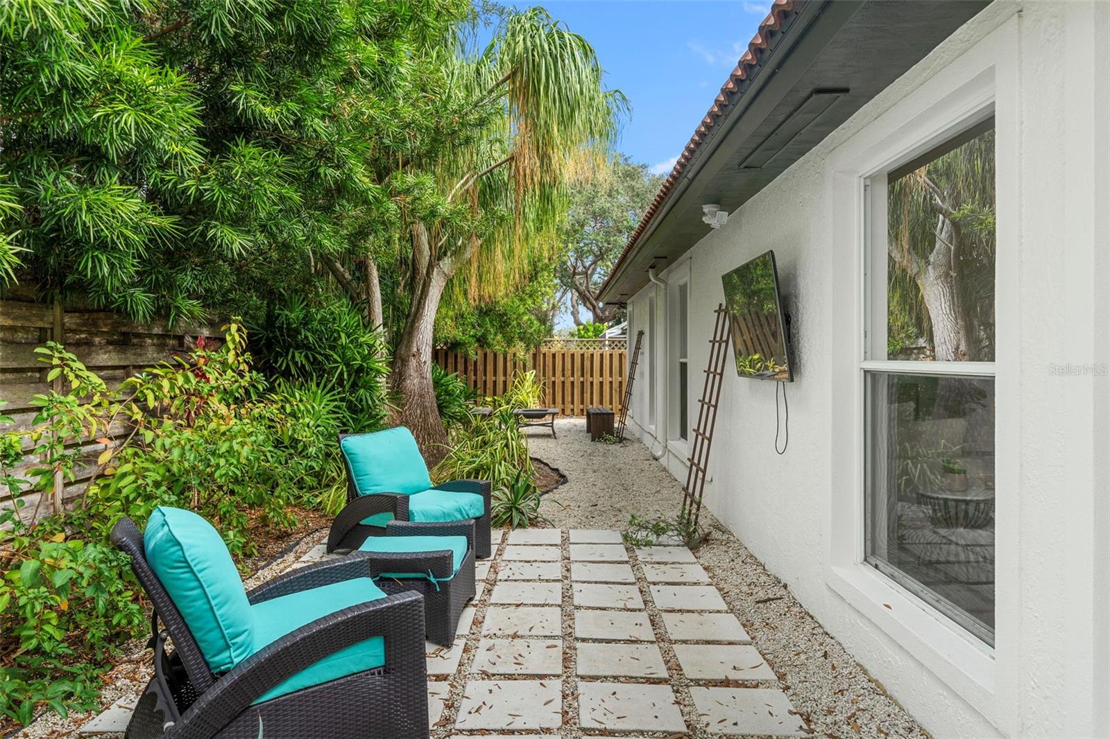 Image 55 of 62 For 1868 Riviera Circle