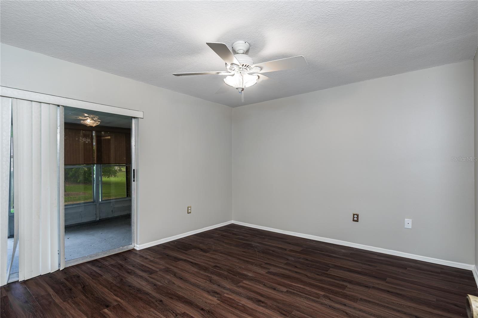 Image 10 of 20 For 1551 41st Avenue Drive E