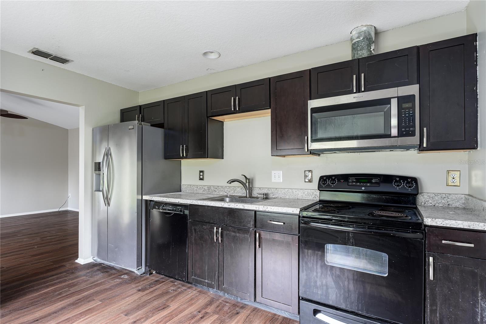 Image 4 of 20 For 1551 41st Avenue Drive E