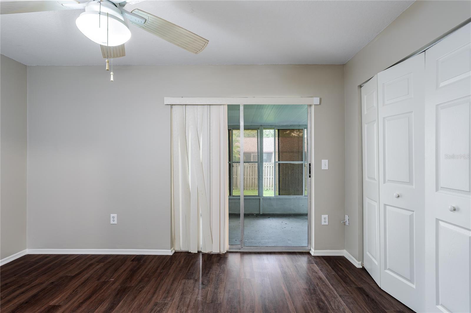 Image 8 of 20 For 1551 41st Avenue Drive E