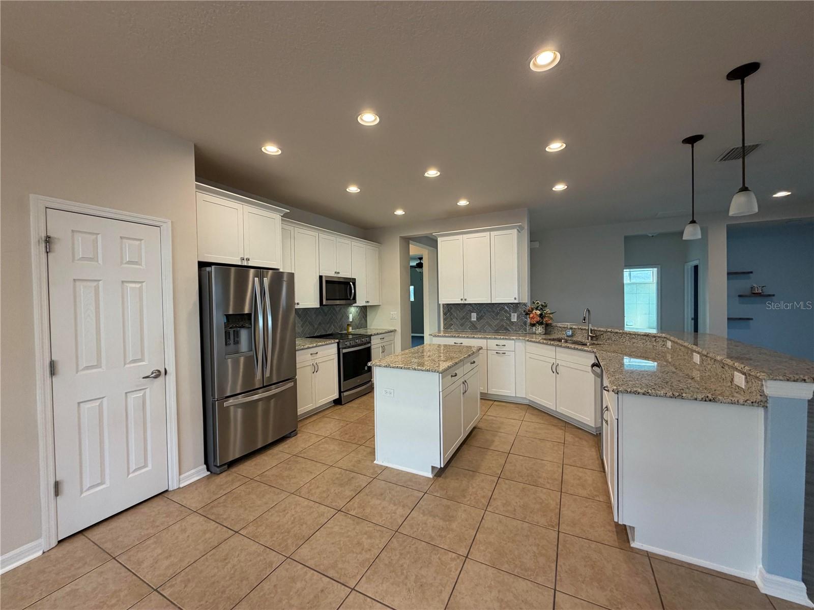 Image 5 of 31 For 11342 77th Street E