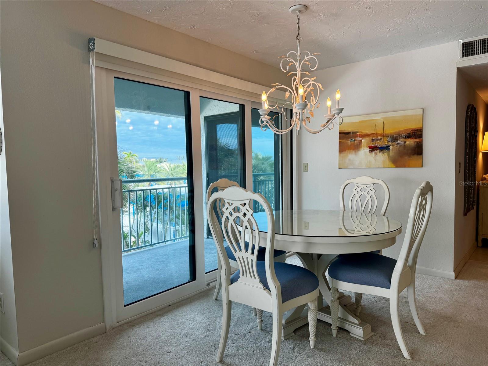 Image 4 of 11 For 1001 Point Of Rocks Road 312