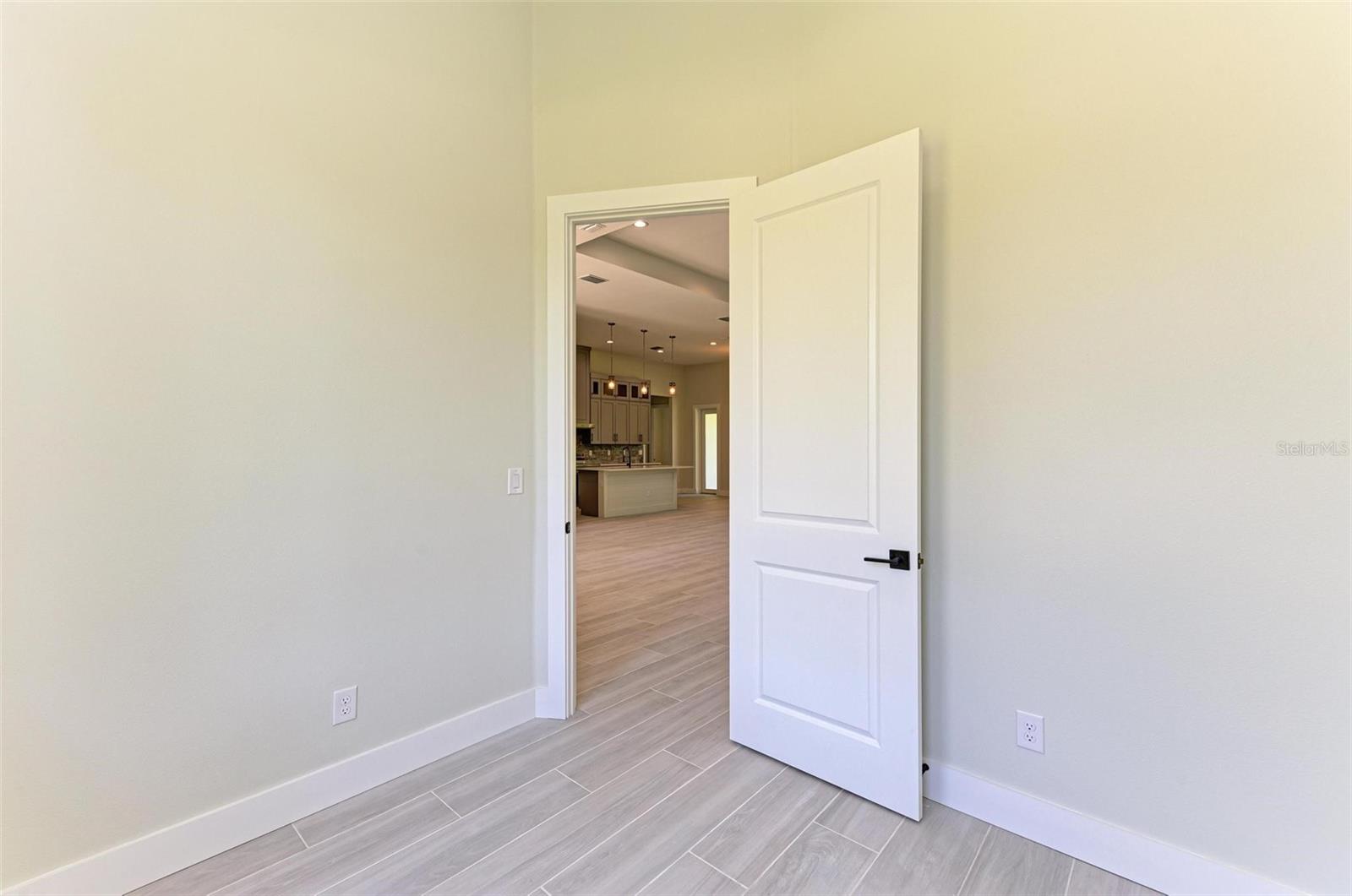 Image 52 of 66 For 3260 Abbotsford Street