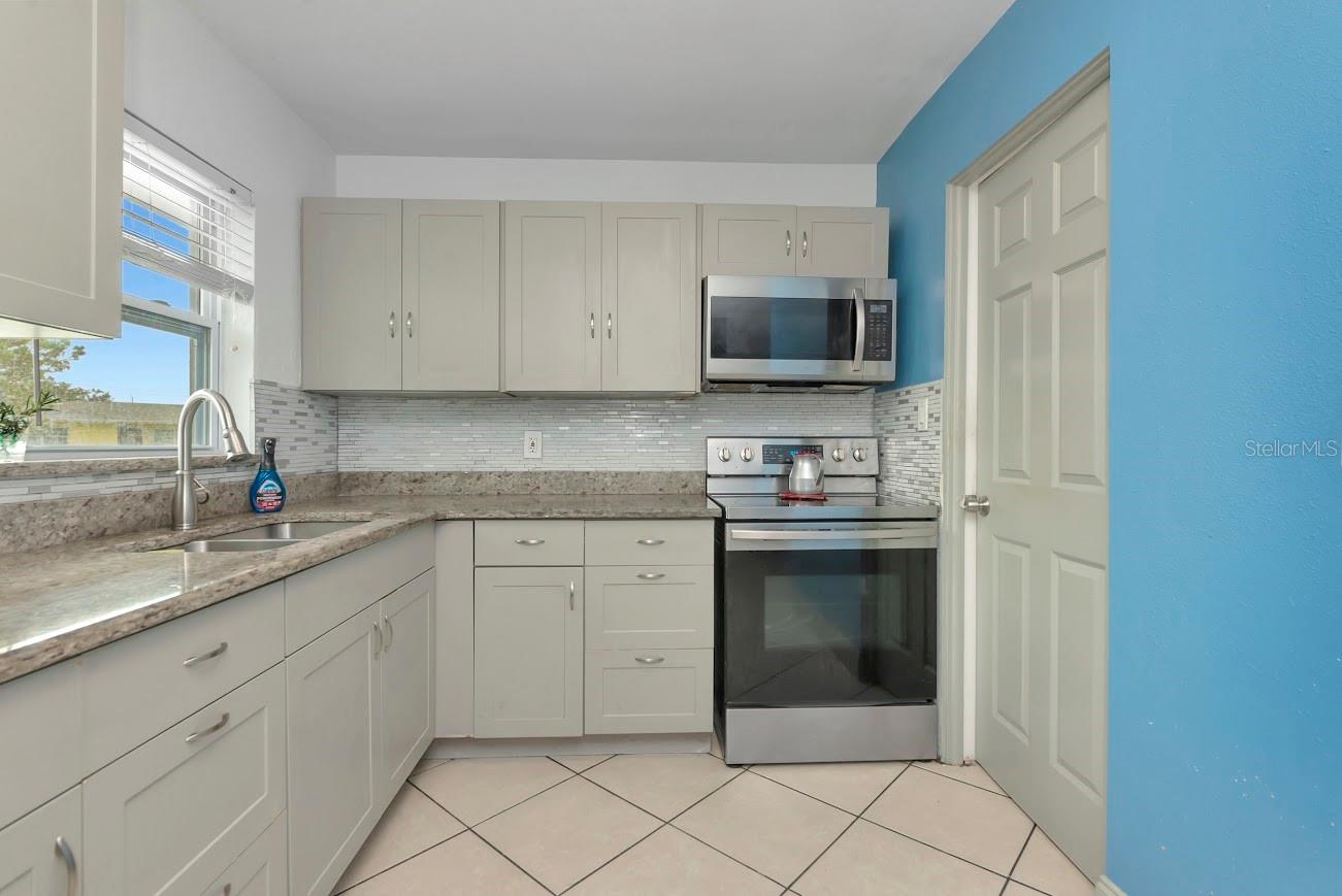 Image 13 of 43 For 3281 Dante Drive