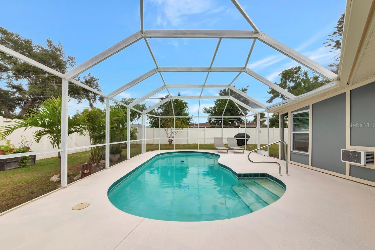 Image 31 of 43 For 3281 Dante Drive