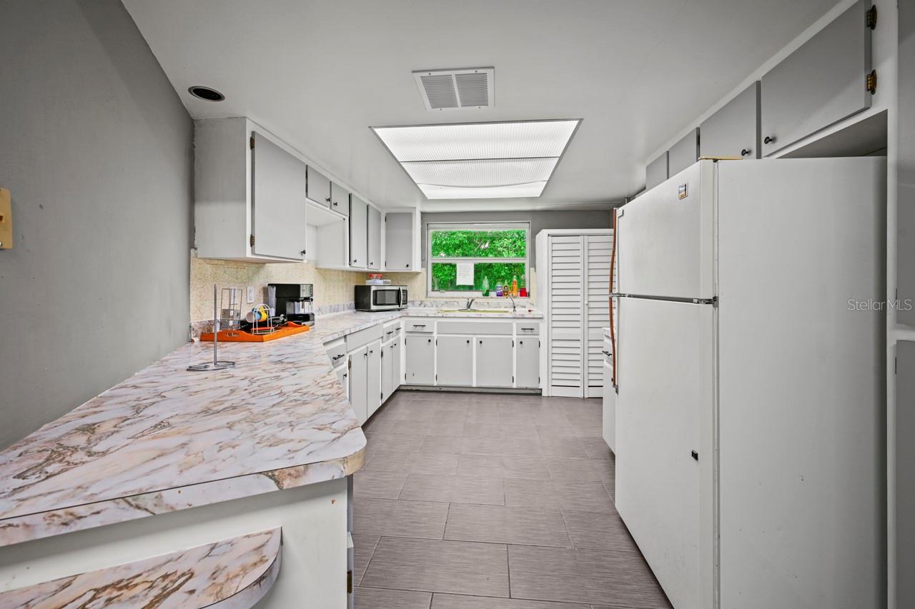 Image 10 of 34 For 101-105 Saint Andrews Boulevard