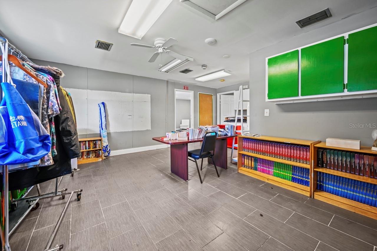 Image 16 of 34 For 101-105 Saint Andrews Boulevard