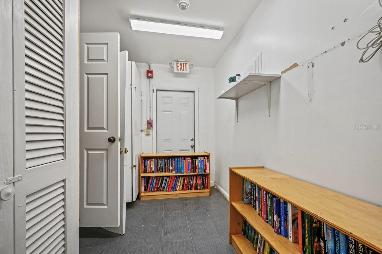 Image 18 of 34 For 101-105 Saint Andrews Boulevard