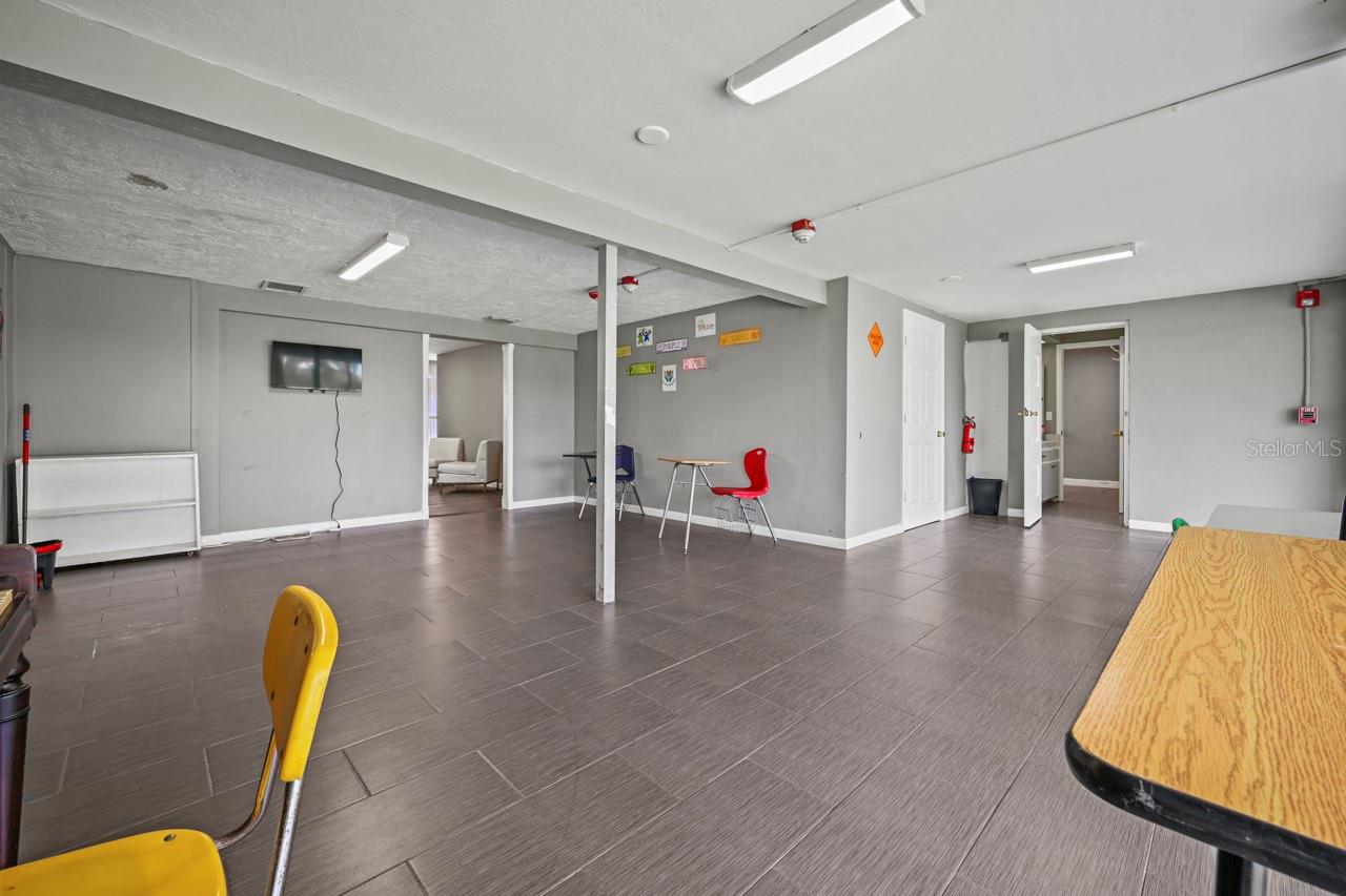 Image 20 of 34 For 101-105 Saint Andrews Boulevard