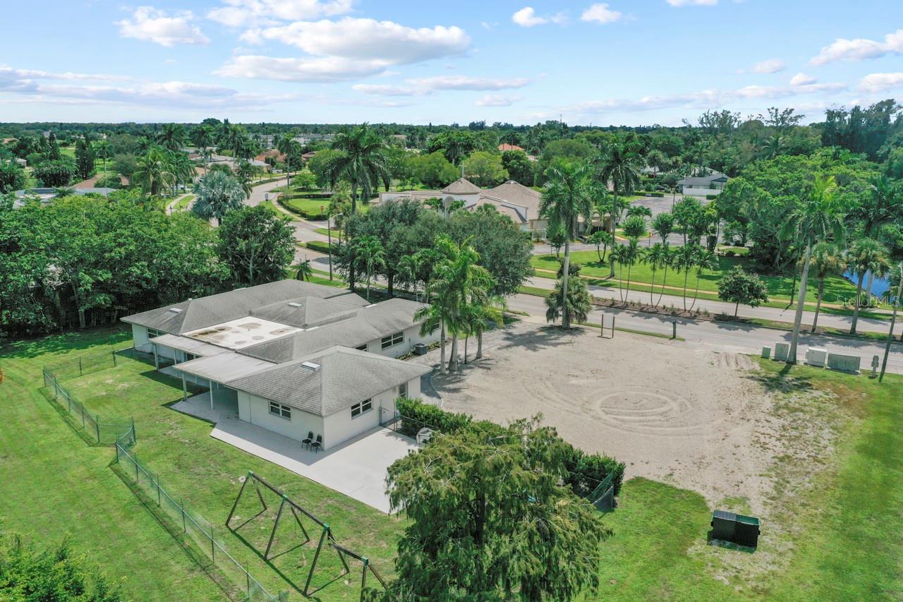 Image 22 of 34 For 101-105 Saint Andrews Boulevard