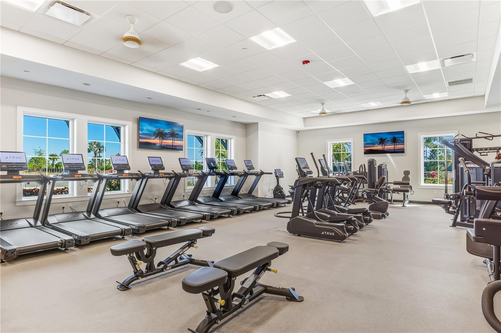 Image 36 of 39 For 18025 Gander Terrace