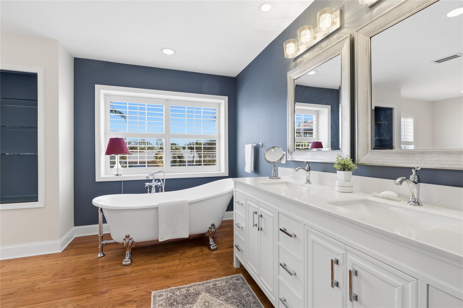 Image 32 of 54 For 9226 13th Avenue Circle Nw